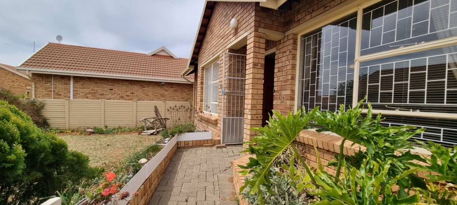 3 Bedroom Property for Sale in Fleurdal Free State